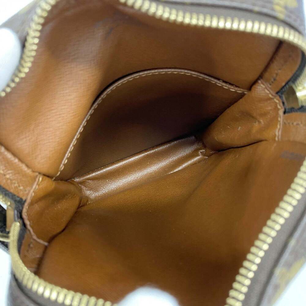 LOUIS VUITTON Brown Monogram Shoulder Bag - Picture 4 of 10
